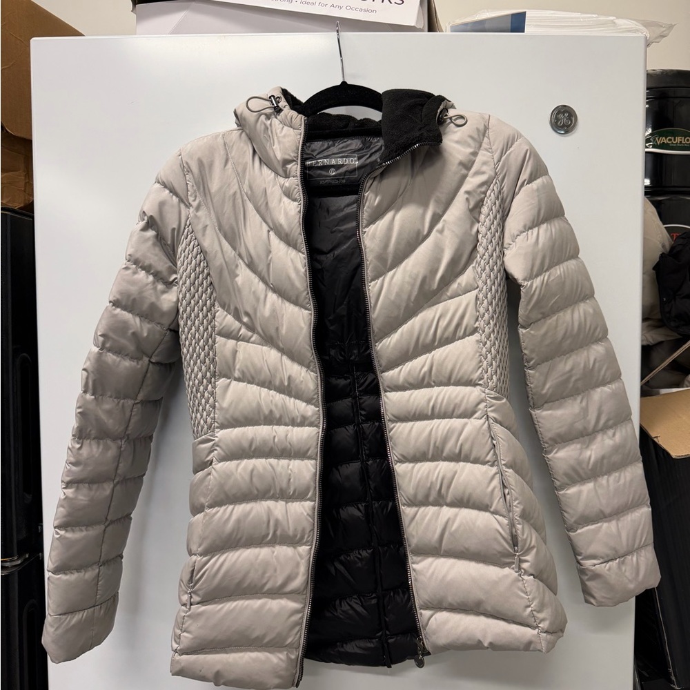 Bernardo Women's Light Gray Puffer Jacket